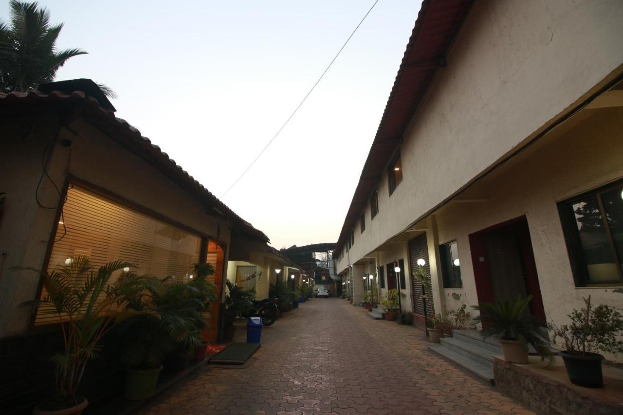 Hotel Nest Inn Residency Bhiwandi Exterior foto